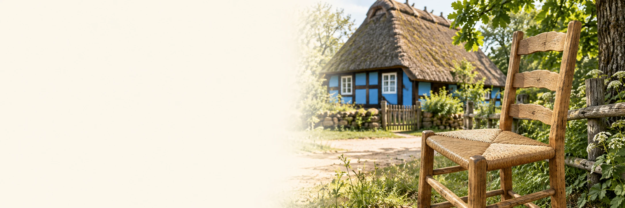 Binsenmöbel und Rosengarten – Kiekeberg – regionales Bildmotiv